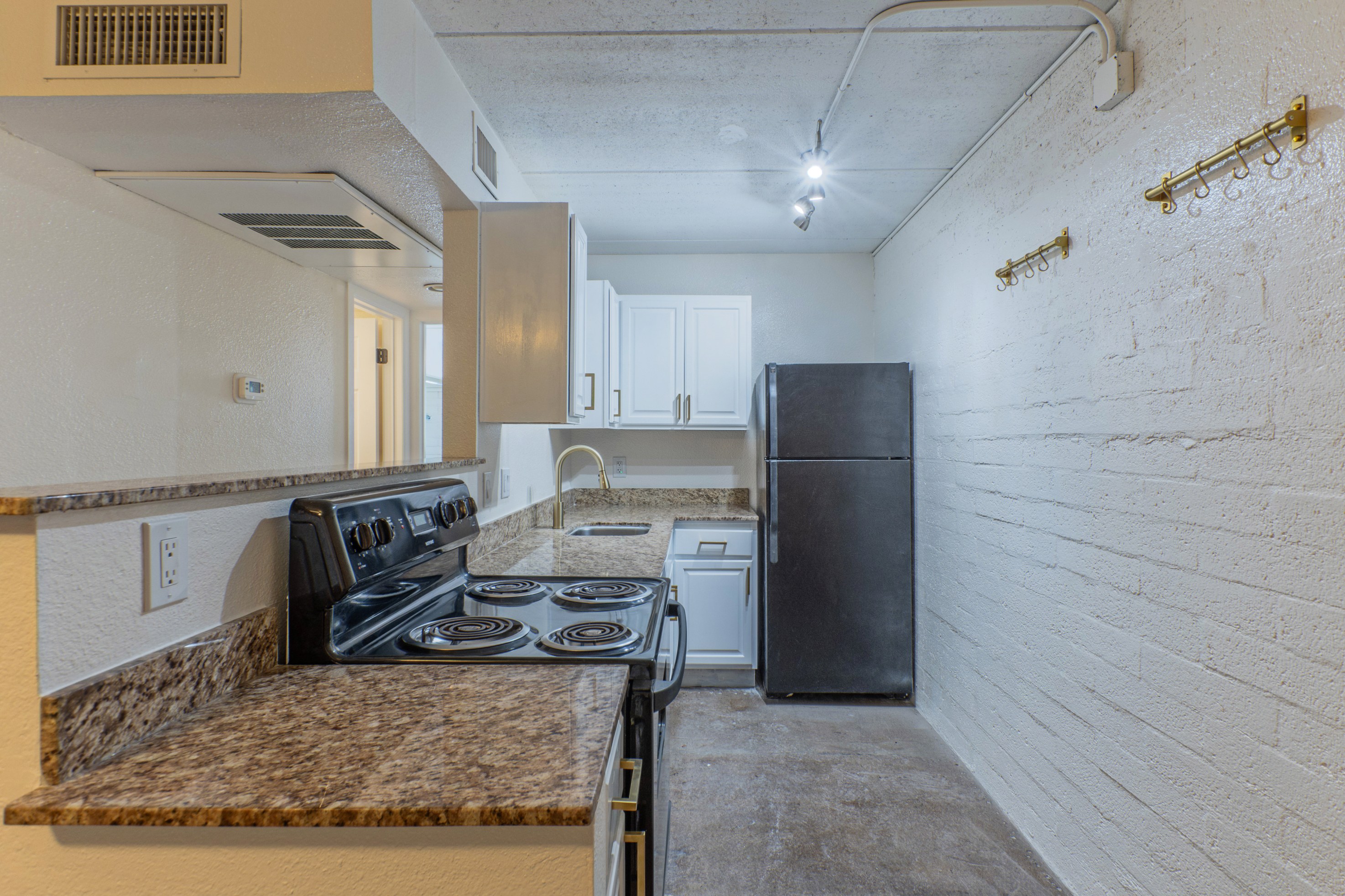Unit 213 photo 3